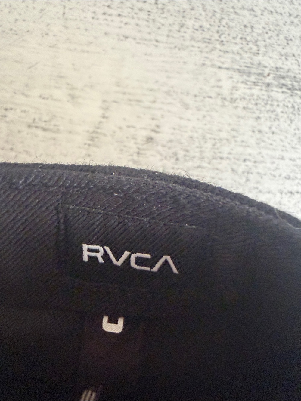 RVCA Black Crown 210 Fitted with Camo Brim - Picture 2 of 5